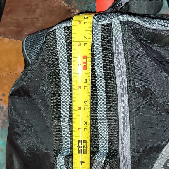 B.U.M. equipment. SPORT. Duffel Bag W/strap. DEADSTOCK W/tags. NEW - Picture 7 of 15